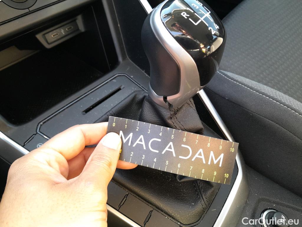  Volkswagen  Polo VOLKSWAGEN  / 2021 / 5P / berlina con portón Life 1.0 TSI 70kW (95CV) (AC) #4