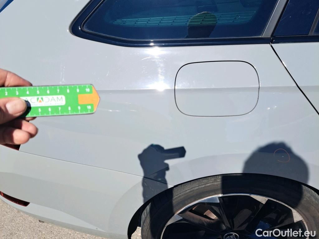  Skoda  Superb SKODA  Combi 2.0 TSI DSG 4x4 Sportline 270 CV #Opcionales 2100€# #28