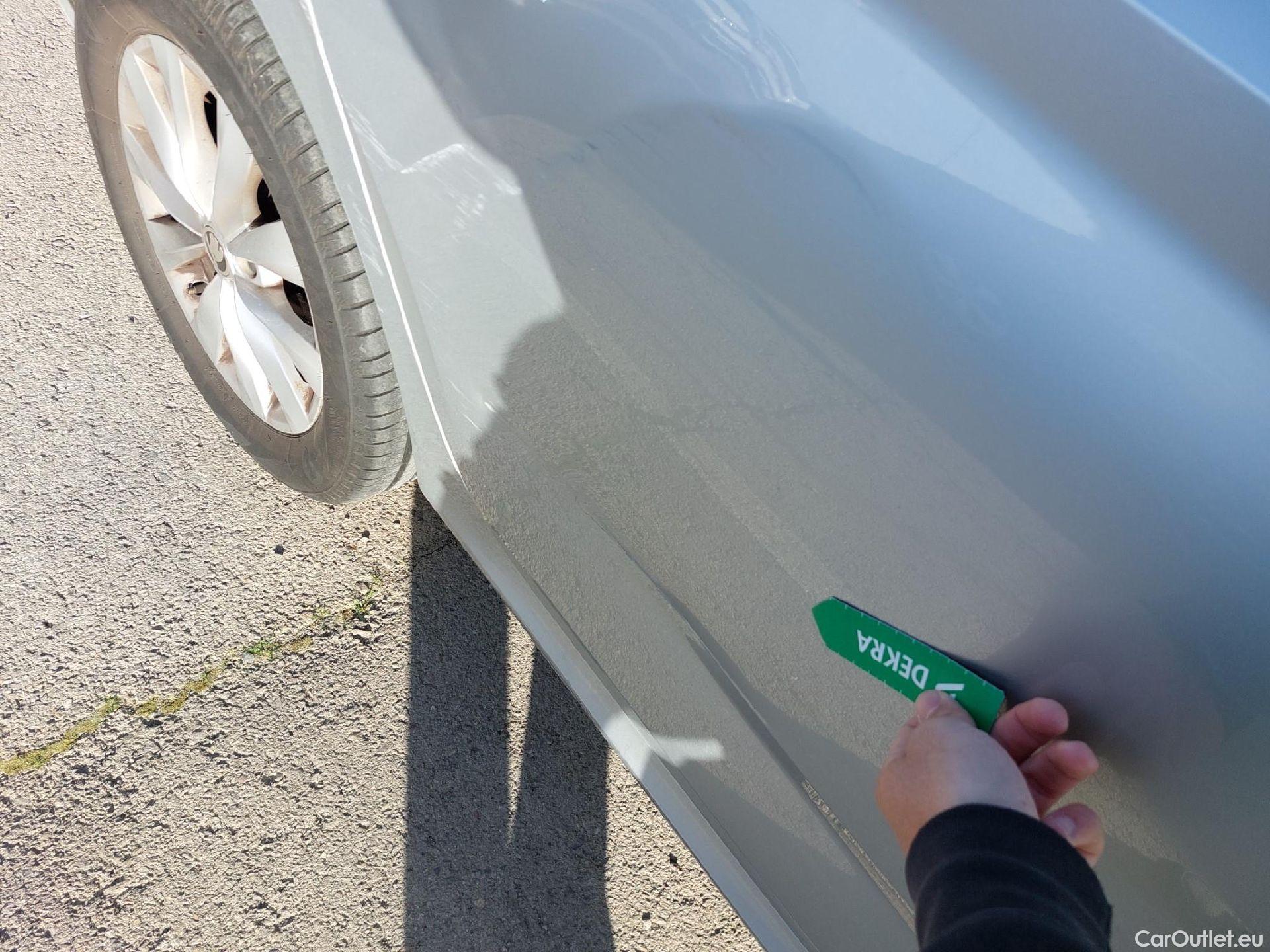  Skoda  KAMIQ SKODA  / 2019 / 5P / todoterreno 1.0 TSI 81kW (110CV) Emotion #30