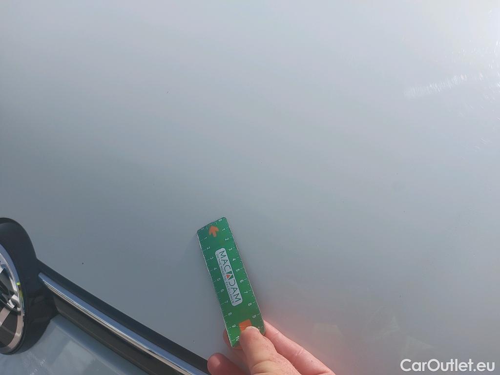  Volkswagen  Golf  VOLKSWAGEN / 2020 / 5P / berlina con portón 2.0 TDI 85kW (115CV) #9