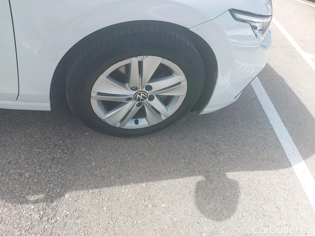  Volkswagen  Golf  VOLKSWAGEN / 2020 / 5P / berlina con portón 2.0 TDI 85kW (115CV) #18