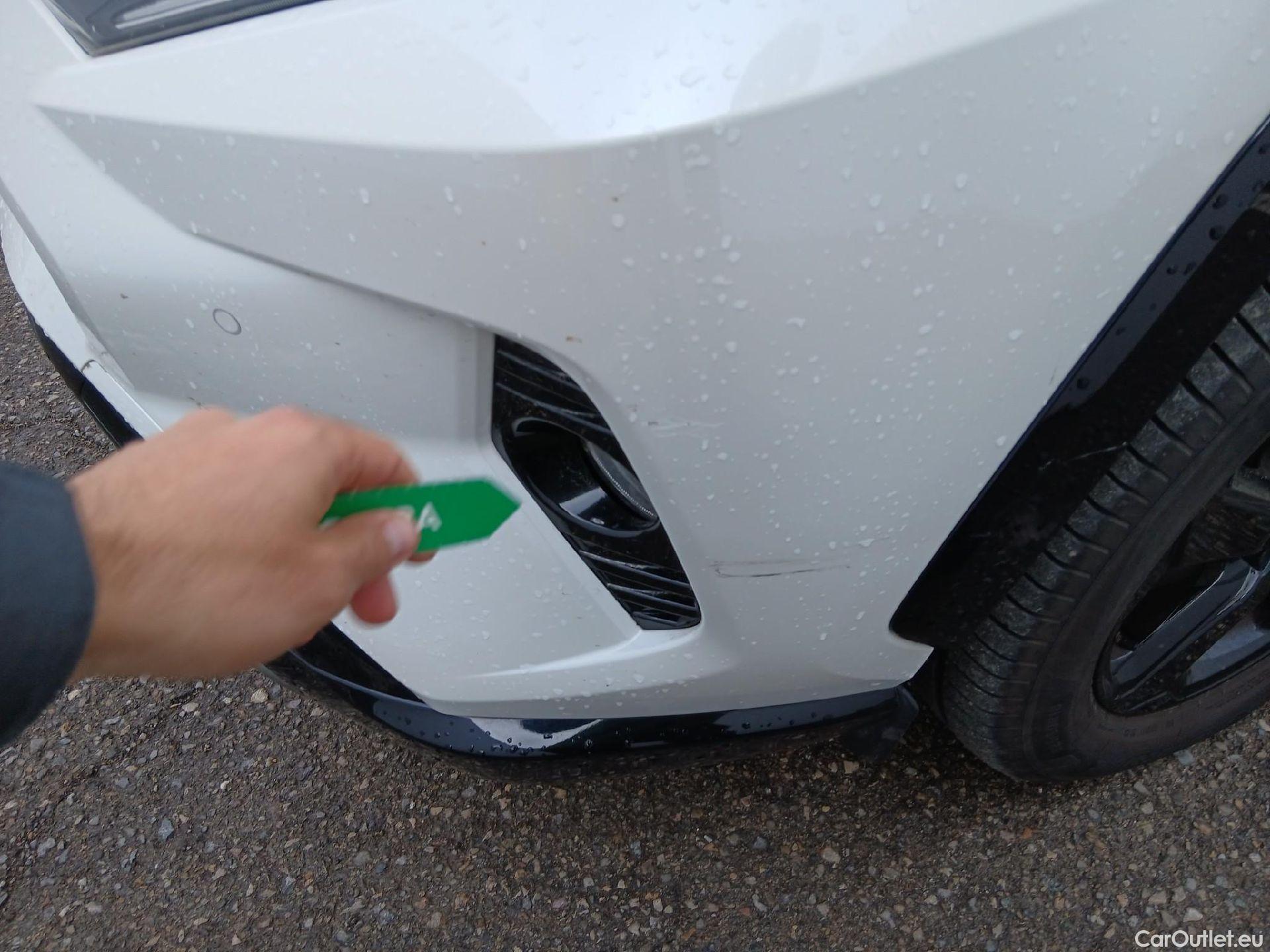  Toyota  RAV4 TOYOTA  / 2018 / 5P / todoterreno 2.5l hybrid 2WD Feel! #2