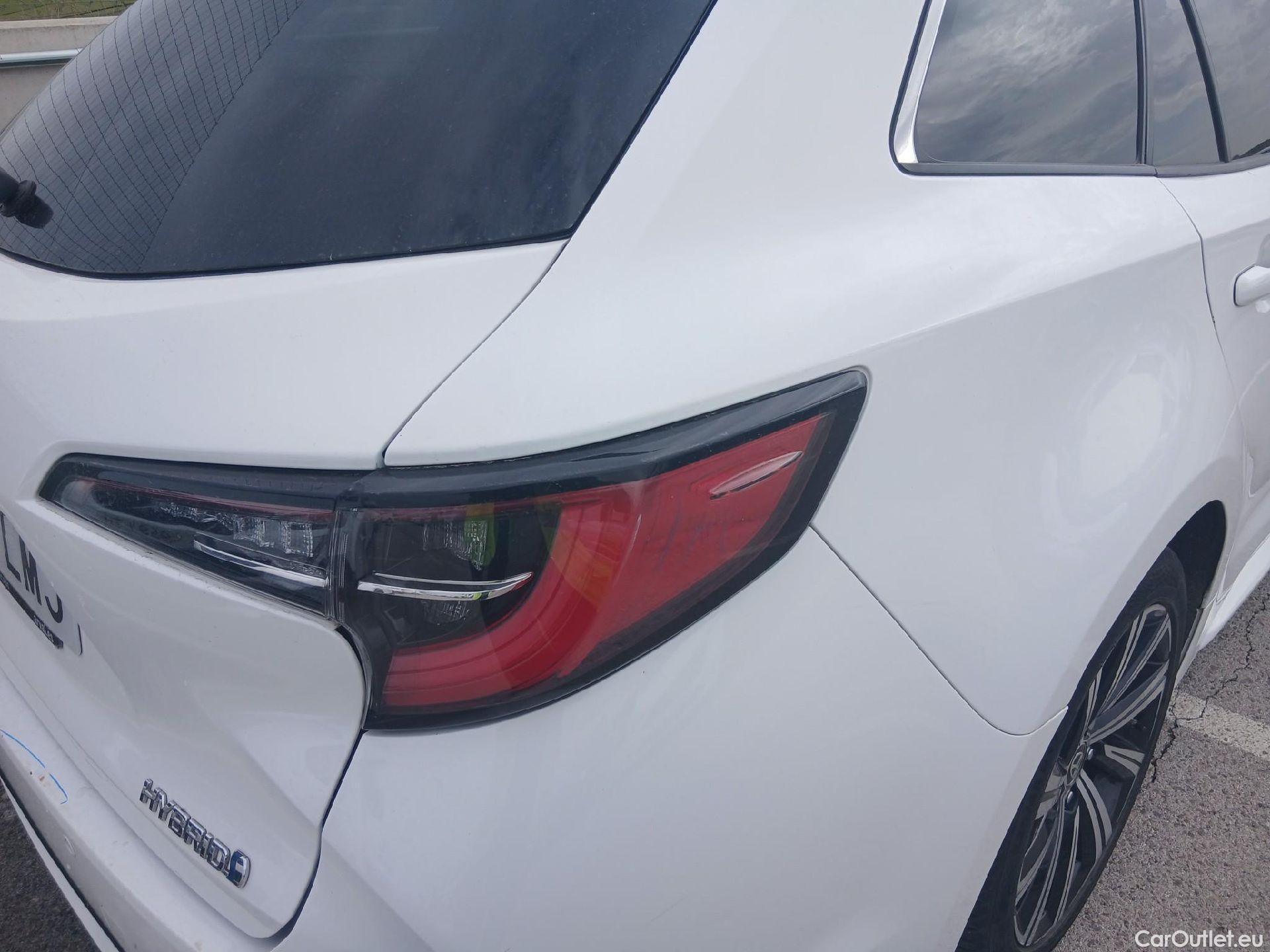  Toyota  Corolla TOYOTA  / 2019 / 5P / familiar 2.0 180H FEEL! E-CVT TOURING SPORT #44