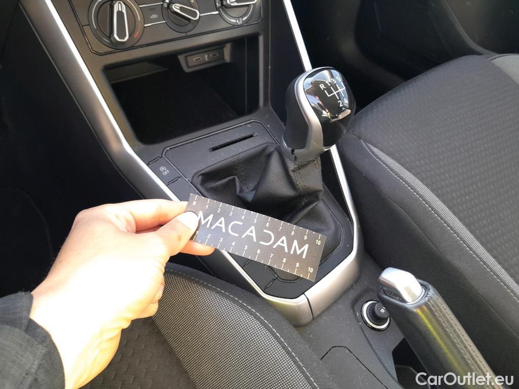  Volkswagen  Polo VOLKSWAGEN  / 2021 / 5P / berlina con portón Life 1.0 TSI 70kW (95CV) (AC) #3