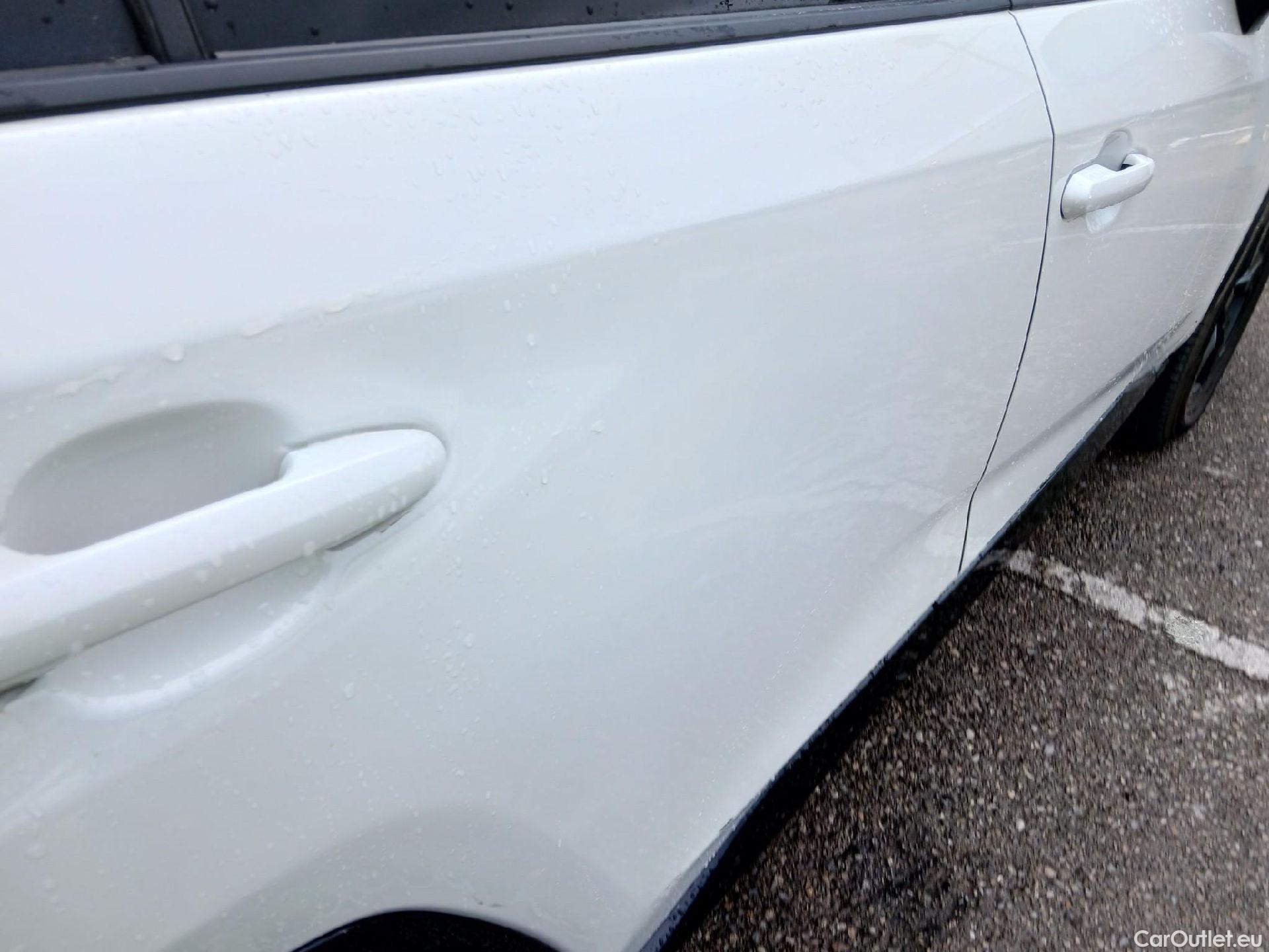  Toyota  RAV4 TOYOTA  / 2018 / 5P / todoterreno 2.5l hybrid 2WD Feel! #11