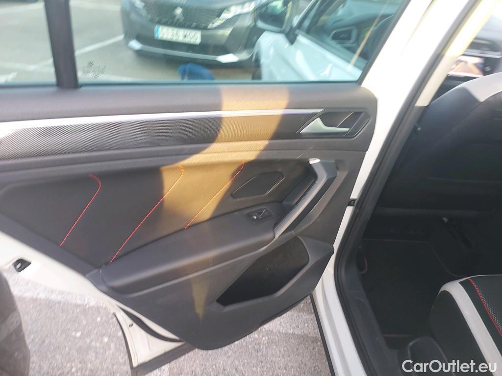  Volkswagen  Tiguan VOLKSWAGEN  / 2020 / 5P / todoterreno Urban Sport 2.0 TDI 110kW (150CV) #10