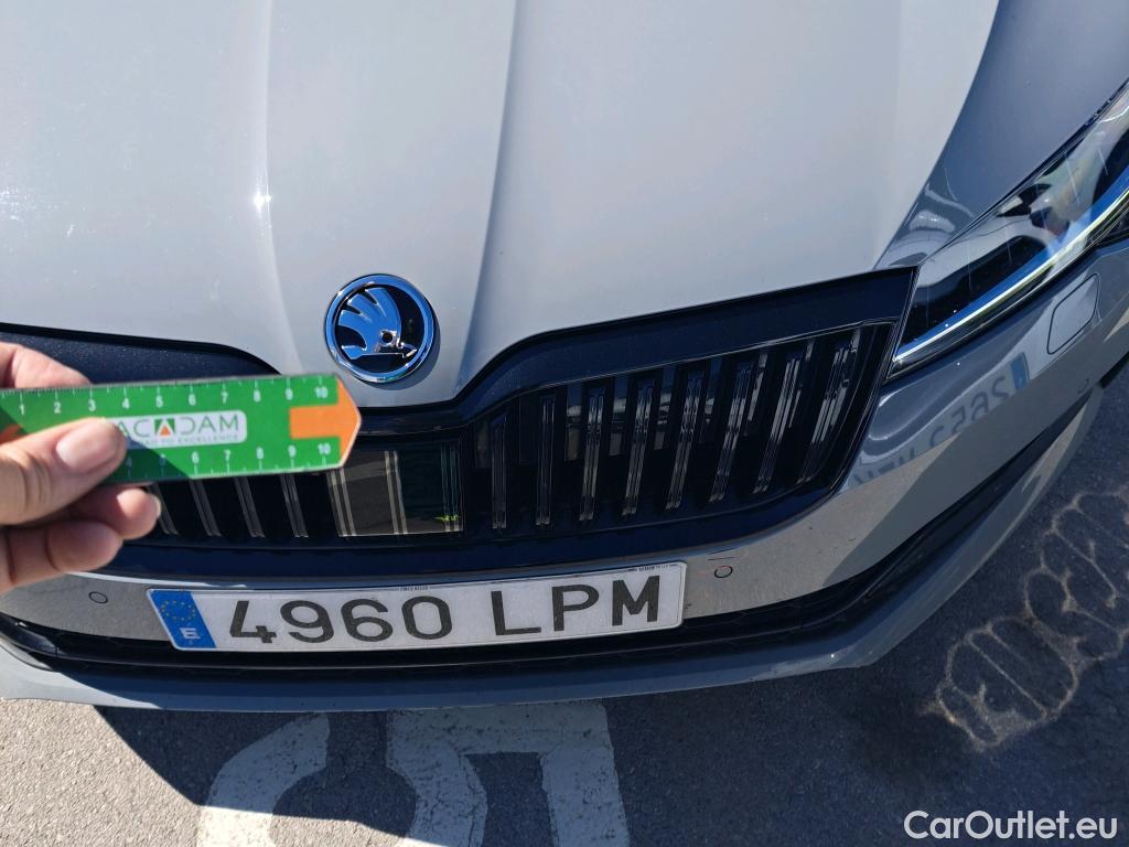  Skoda  Superb SKODA  Combi 2.0 TSI DSG 4x4 Sportline 270 CV #Opcionales 2100€# #14