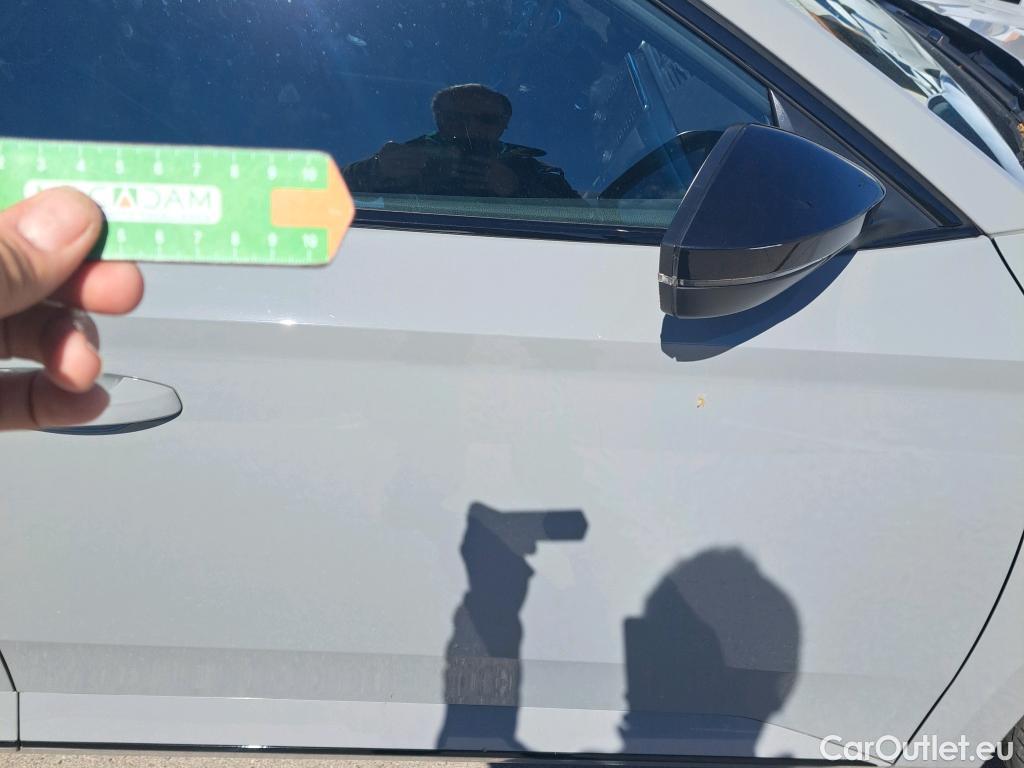  Skoda  Superb SKODA  Combi 2.0 TSI DSG 4x4 Sportline 270 CV #Opcionales 2100€# #26