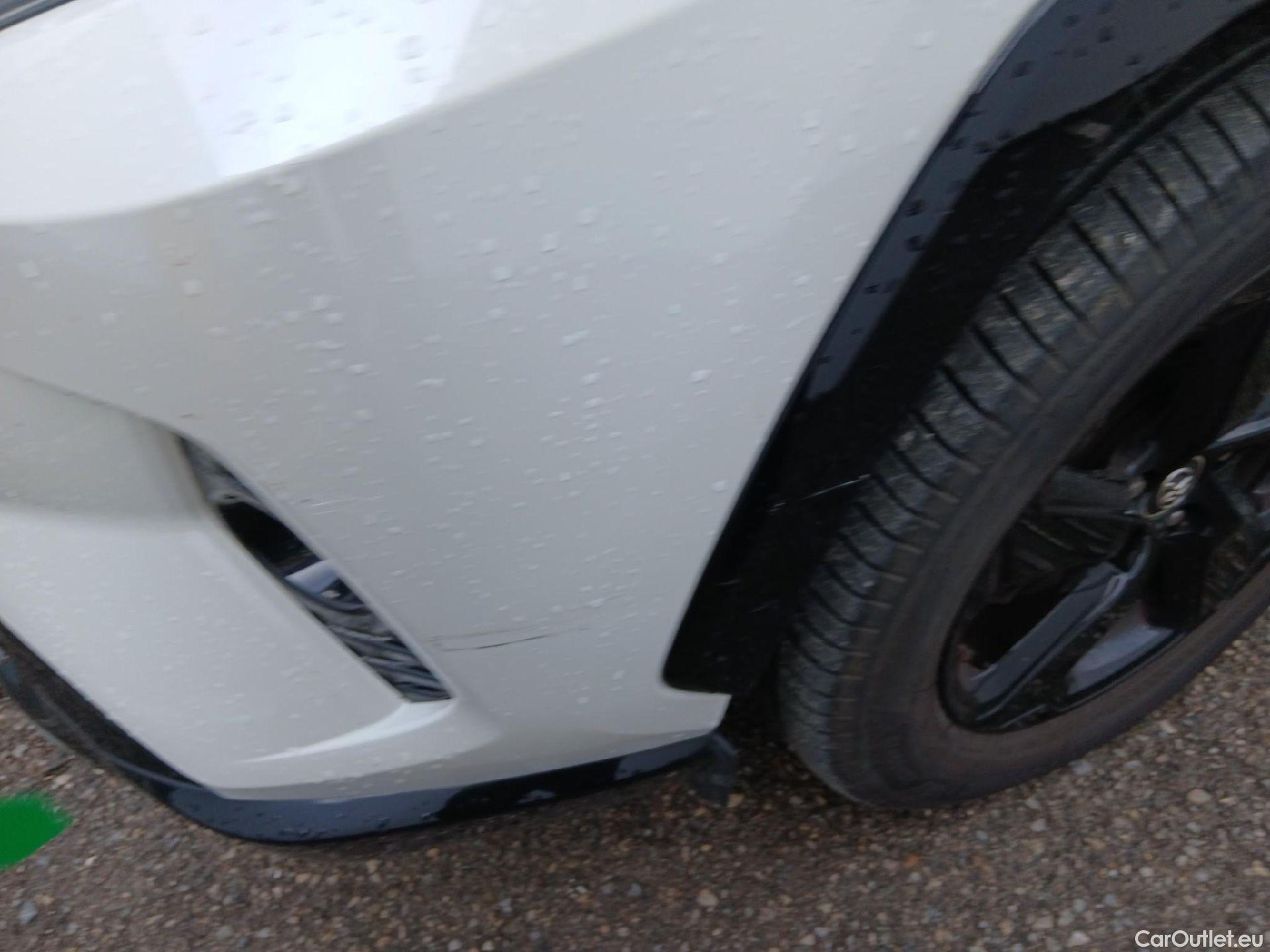  Toyota  RAV4 TOYOTA  / 2018 / 5P / todoterreno 2.5l hybrid 2WD Feel! #4