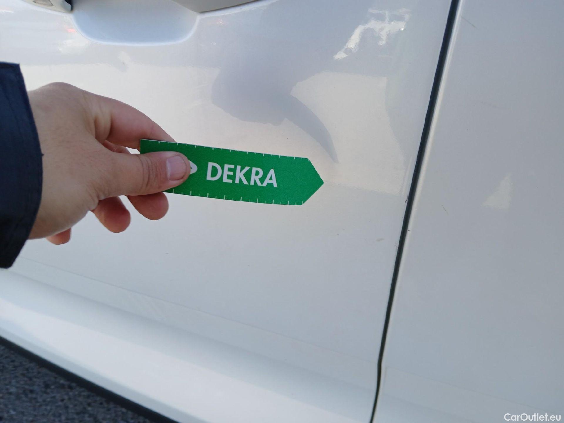  Volvo  XC 40 VOLVO XC40 todoterreno 1.5 T5 Twin Recharge Inscription Ex Auto 260 CV 10 kWh  #24