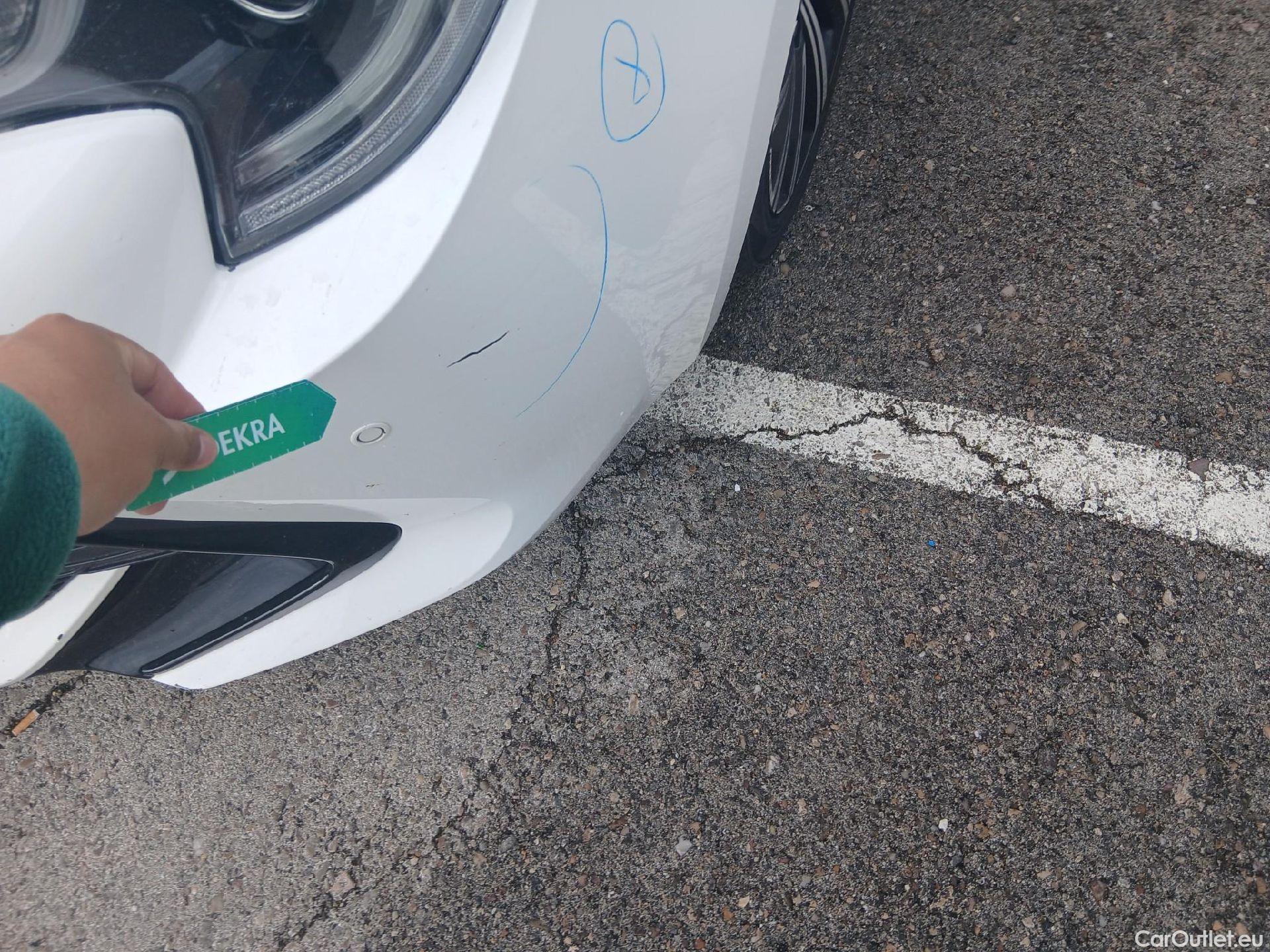  Toyota  Corolla TOYOTA  / 2019 / 5P / familiar 2.0 180H FEEL! E-CVT TOURING SPORT #22