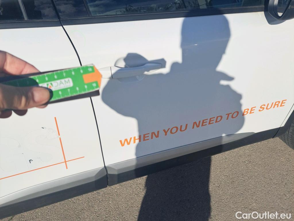  Peugeot  2008 PEUGEOT  / 2019 / 5P / todoterreno Allure BlueHDI 81kW (110CV) #14