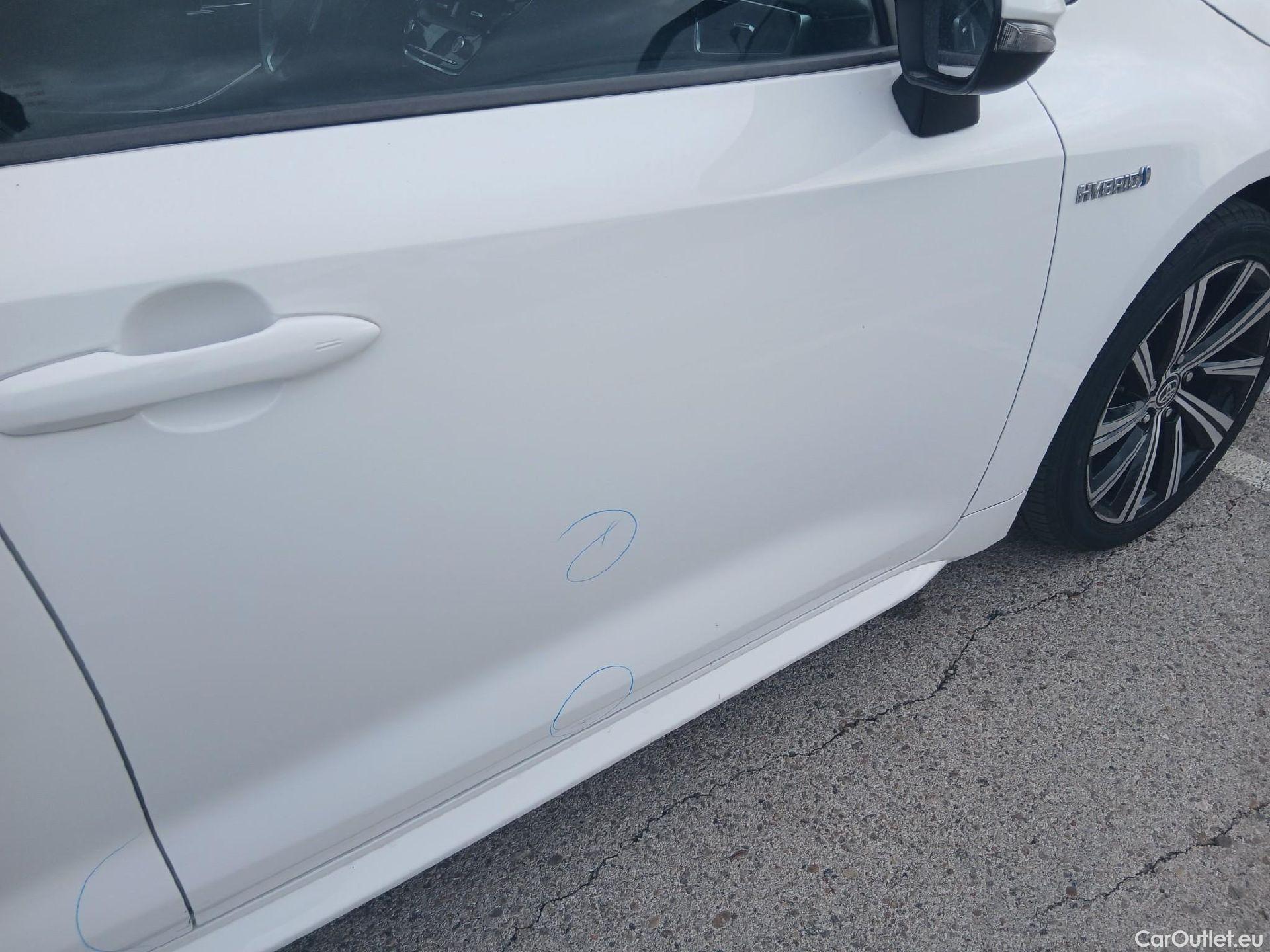  Toyota  Corolla TOYOTA  / 2019 / 5P / familiar 2.0 180H FEEL! E-CVT TOURING SPORT #51