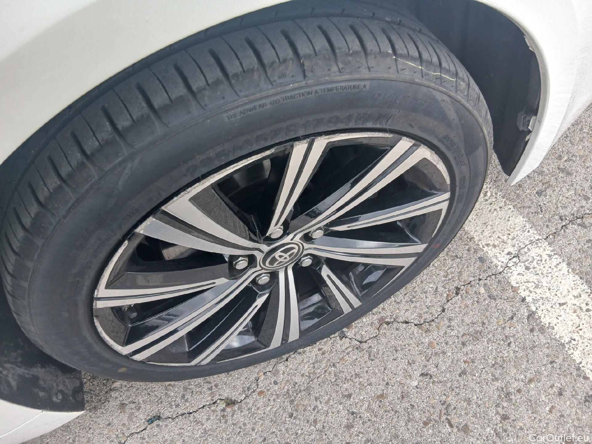  Toyota  Corolla TOYOTA  / 2019 / 5P / familiar 2.0 180H FEEL! E-CVT TOURING SPORT #55