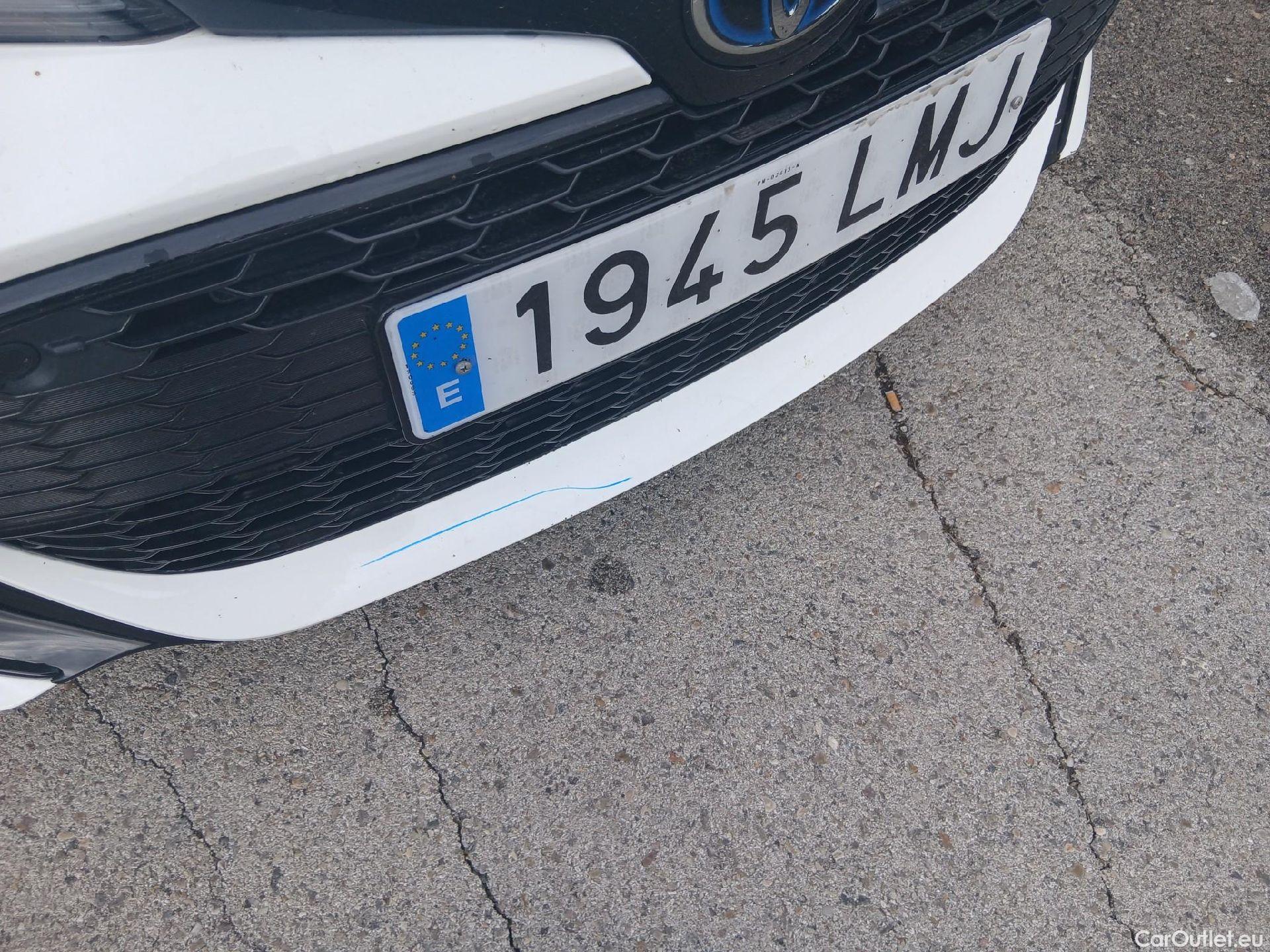  Toyota  Corolla TOYOTA  / 2019 / 5P / familiar 2.0 180H FEEL! E-CVT TOURING SPORT #24