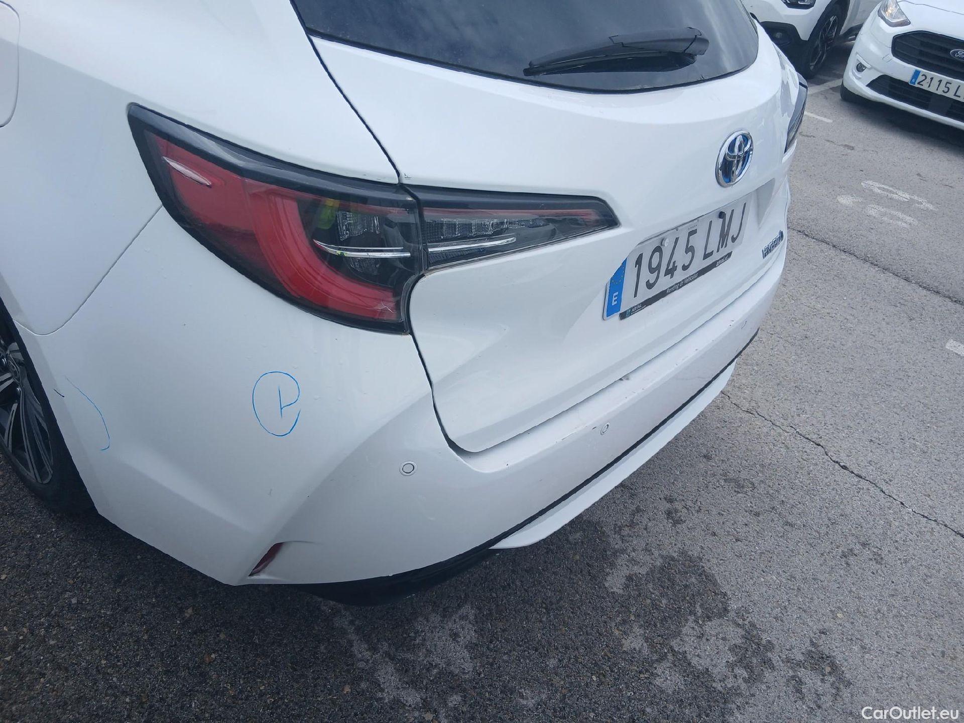  Toyota  Corolla TOYOTA  / 2019 / 5P / familiar 2.0 180H FEEL! E-CVT TOURING SPORT #37