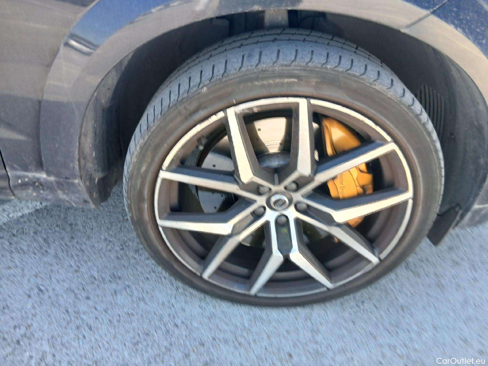  Volvo  XC60 VOLVO  2.0 T8 AWD Recharge Polestar 405 CV #Opcionales 1720€# #6