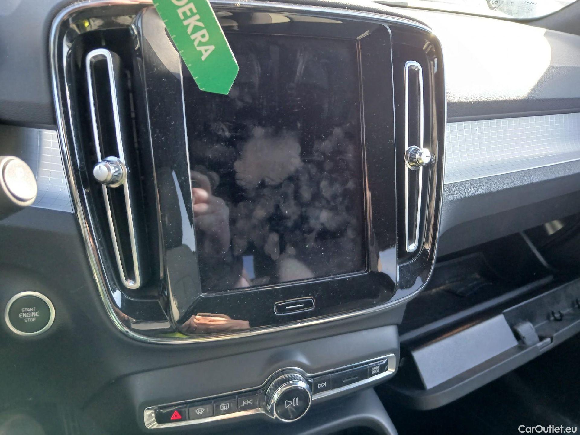  Volvo  XC 40 VOLVO XC40 todoterreno 1.5 T5 Twin Recharge Inscription Ex Auto 260 CV 10 kWh  #43