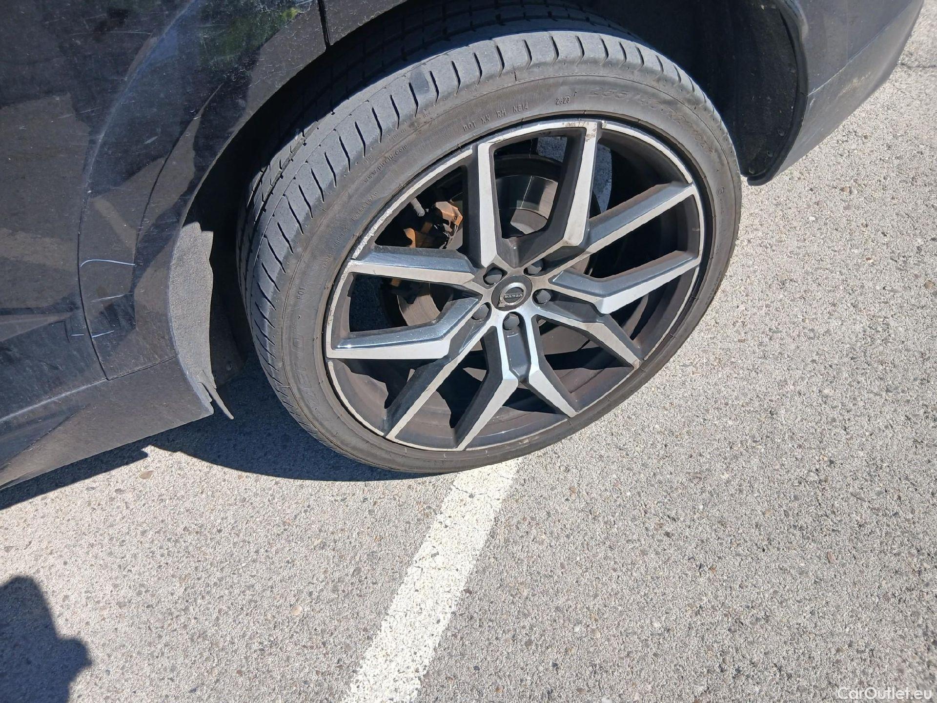  Volvo  XC60 VOLVO  2.0 T8 AWD Recharge Polestar 405 CV #Opcionales 1720€# #13