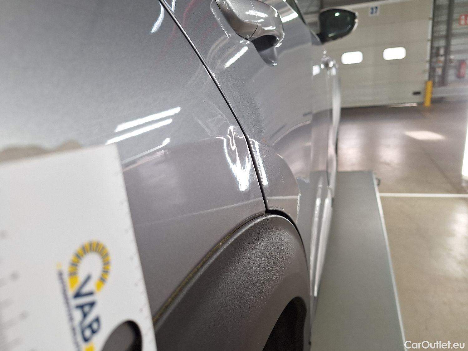  Peugeot  2008 Peugeot,  '19, Peugeot  1.5 BlueHDi 96kW S&S EAT8 Allure 5d #34