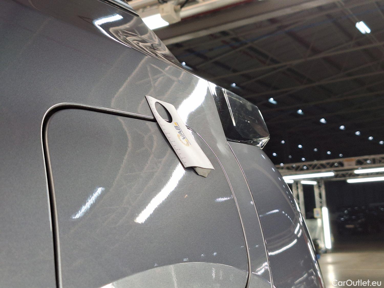  Peugeot  2008 Peugeot,  '19, Peugeot  1.5 BlueHDi 96kW S&S EAT8 Allure 5d #39