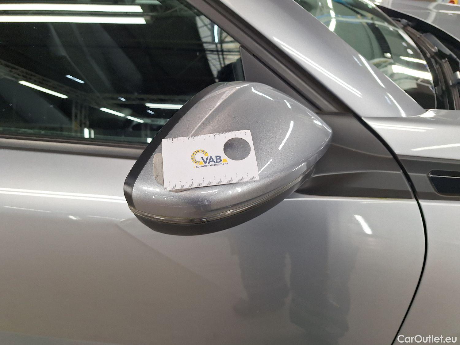  Peugeot  2008 Peugeot,  '19, Peugeot  1.5 BlueHDi 96kW S&S EAT8 Allure 5d #4