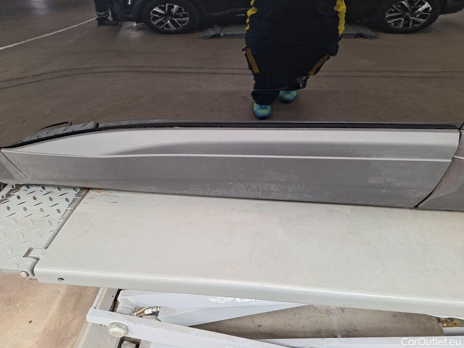  Peugeot  5008 Peugeot,  FL'20, Peugeot  1.5 BlueHDi 96kW S&S Active Pack 5d #75