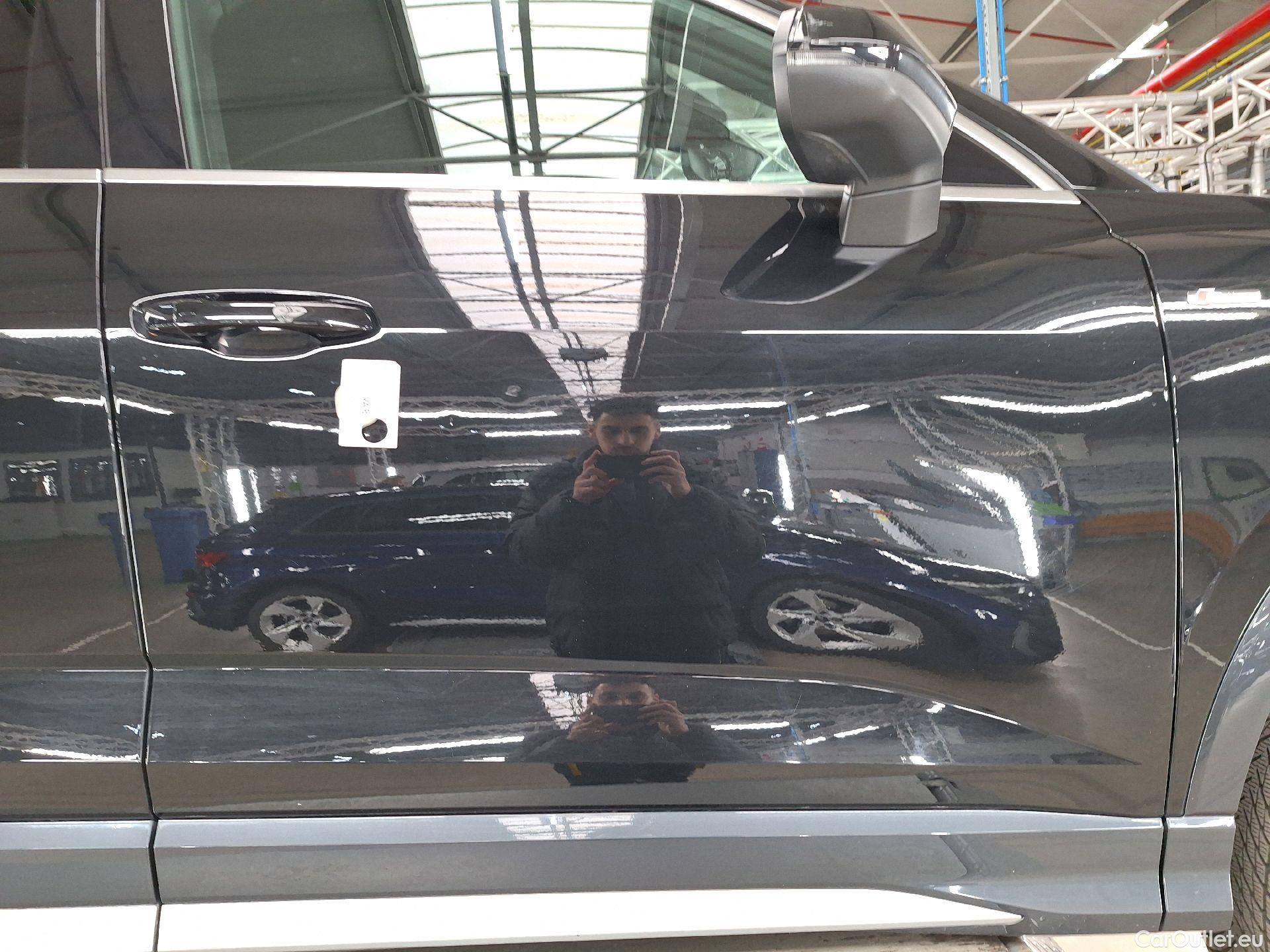  Audi  Q3 Audi,  SB '19 PHEV, Audi  Sportback 45 TFSI e S tronic S Line 5d #16