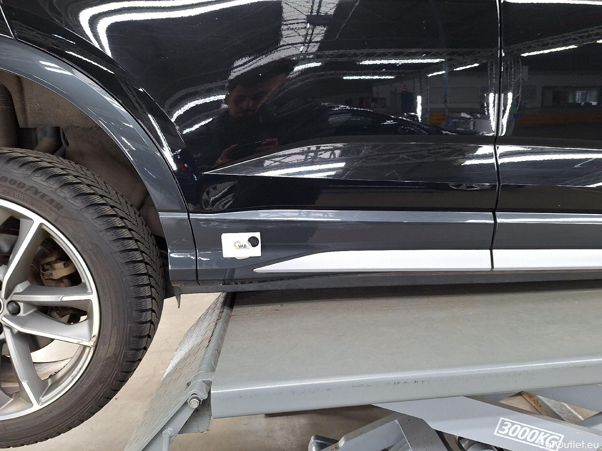  Audi  Q3 Audi,  SB '19 PHEV, Audi  Sportback 45 TFSI e S tronic S Line 5d #12