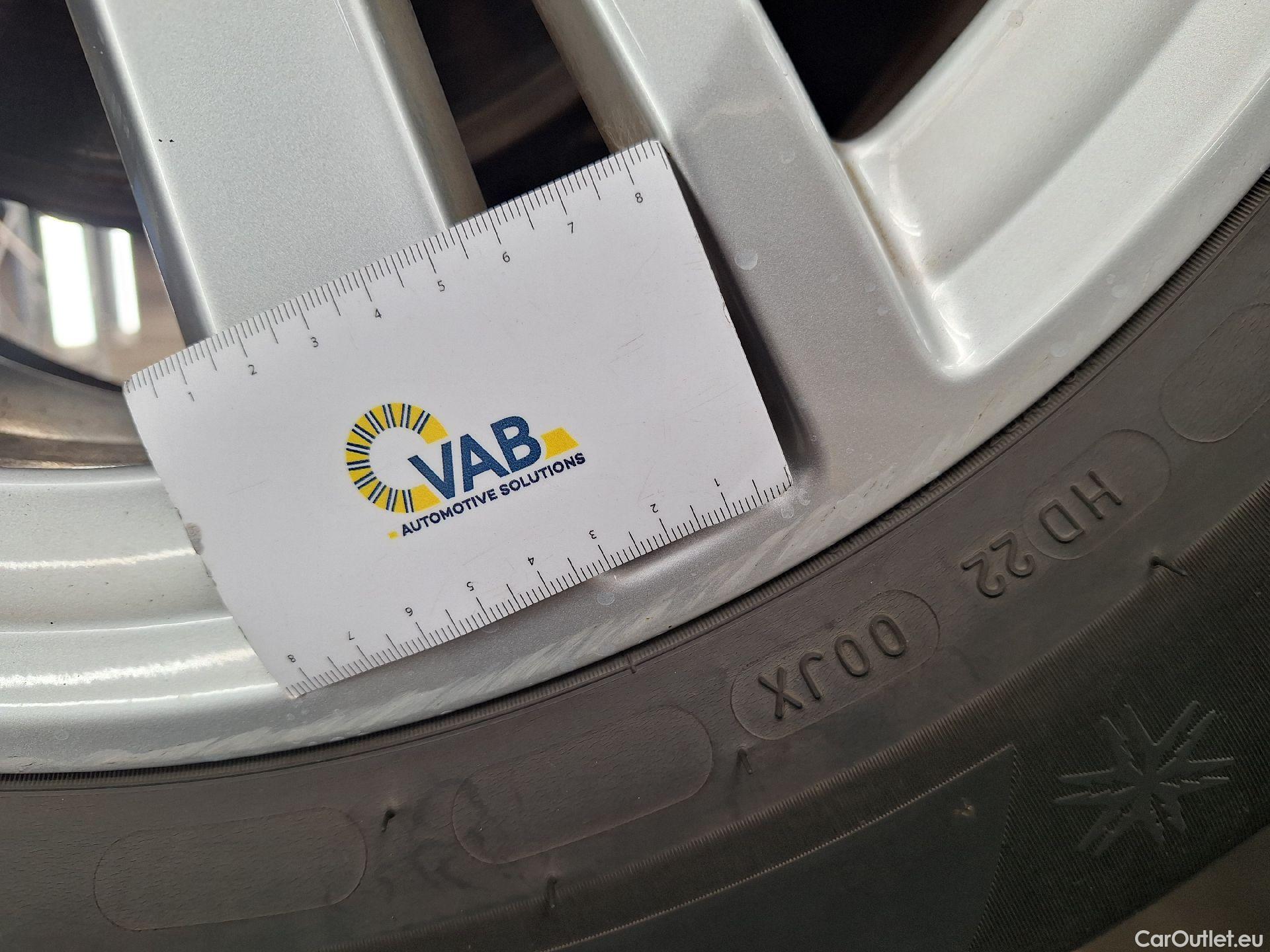  Audi  Q3 Audi,  '18, Audi  35 TDI S Tronic Business Edition 5d #26