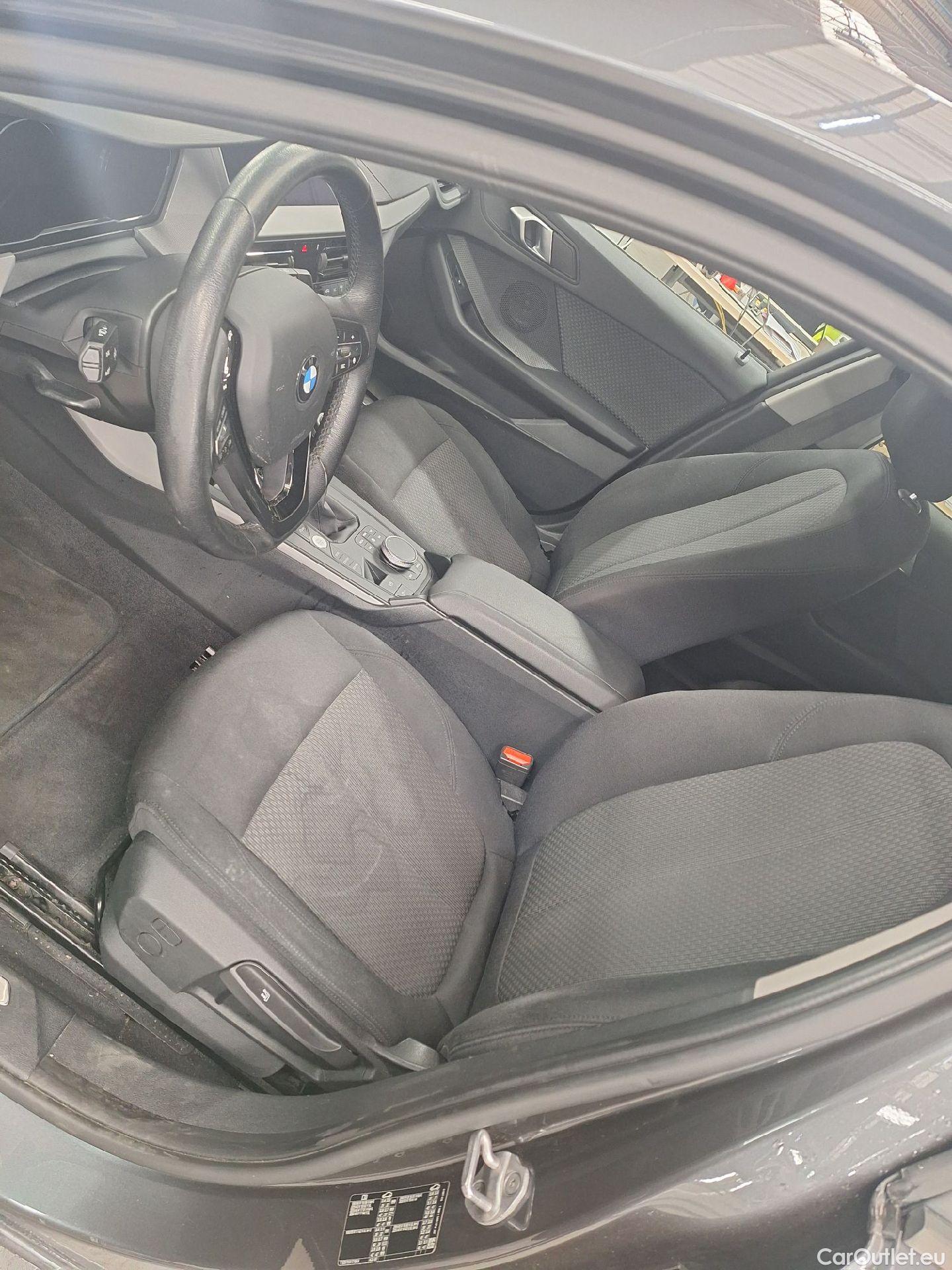  Bmw  Serie 1 BMW, 1-serie '19, BMW 1 Reeks Hatch 118d (110 kW) 5d #32