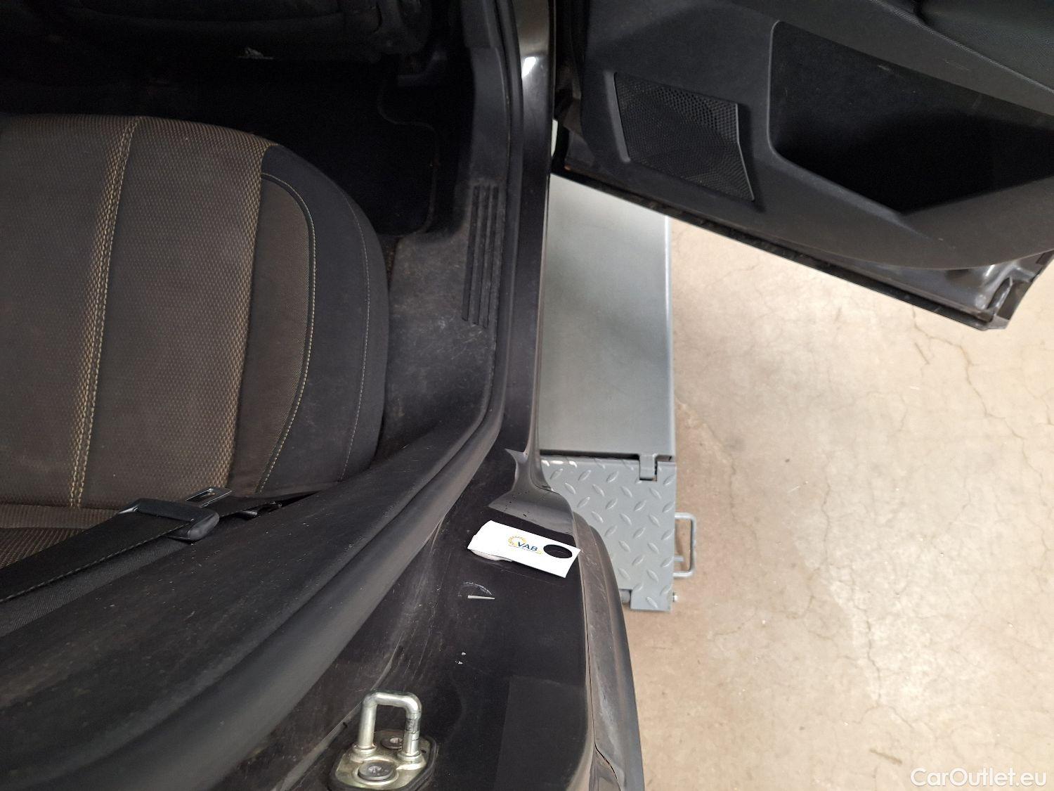  DS  DS7 DS,  CB '17, DS 7 Crossback 1.2 PureTech 130 Manual Be Chic 5d #28