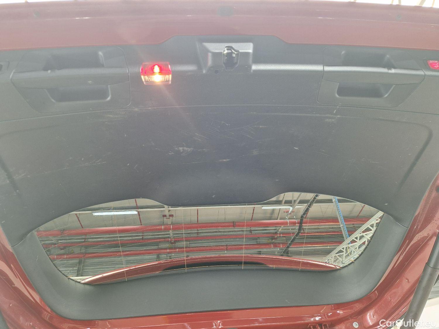  Mercedes  GLB Mercedes,  '19, Mercedes-Benz   220 d 5d 7pl #39