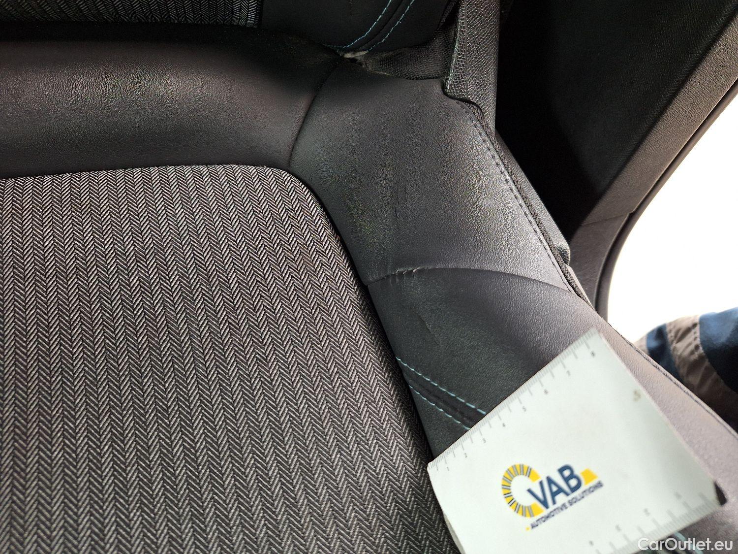  Peugeot  5008 Peugeot,  1.5BHDi-kw,  1.5BHDi 96kW Allure #30