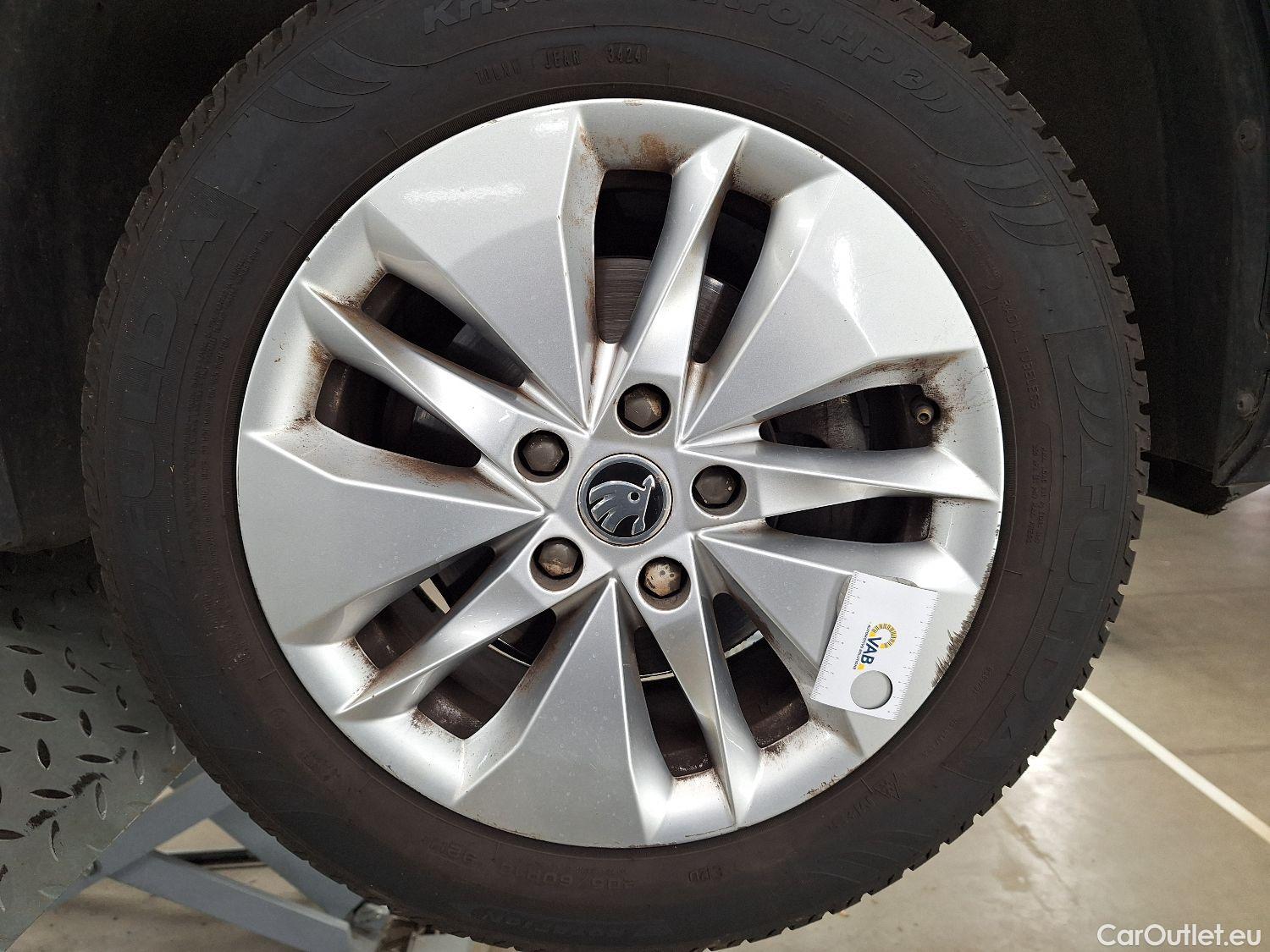  Skoda  Octavia Skoda,  Combi '20, Skoda  Combi 2.0 CRTDI 110kW DSG7 Ambition  #8