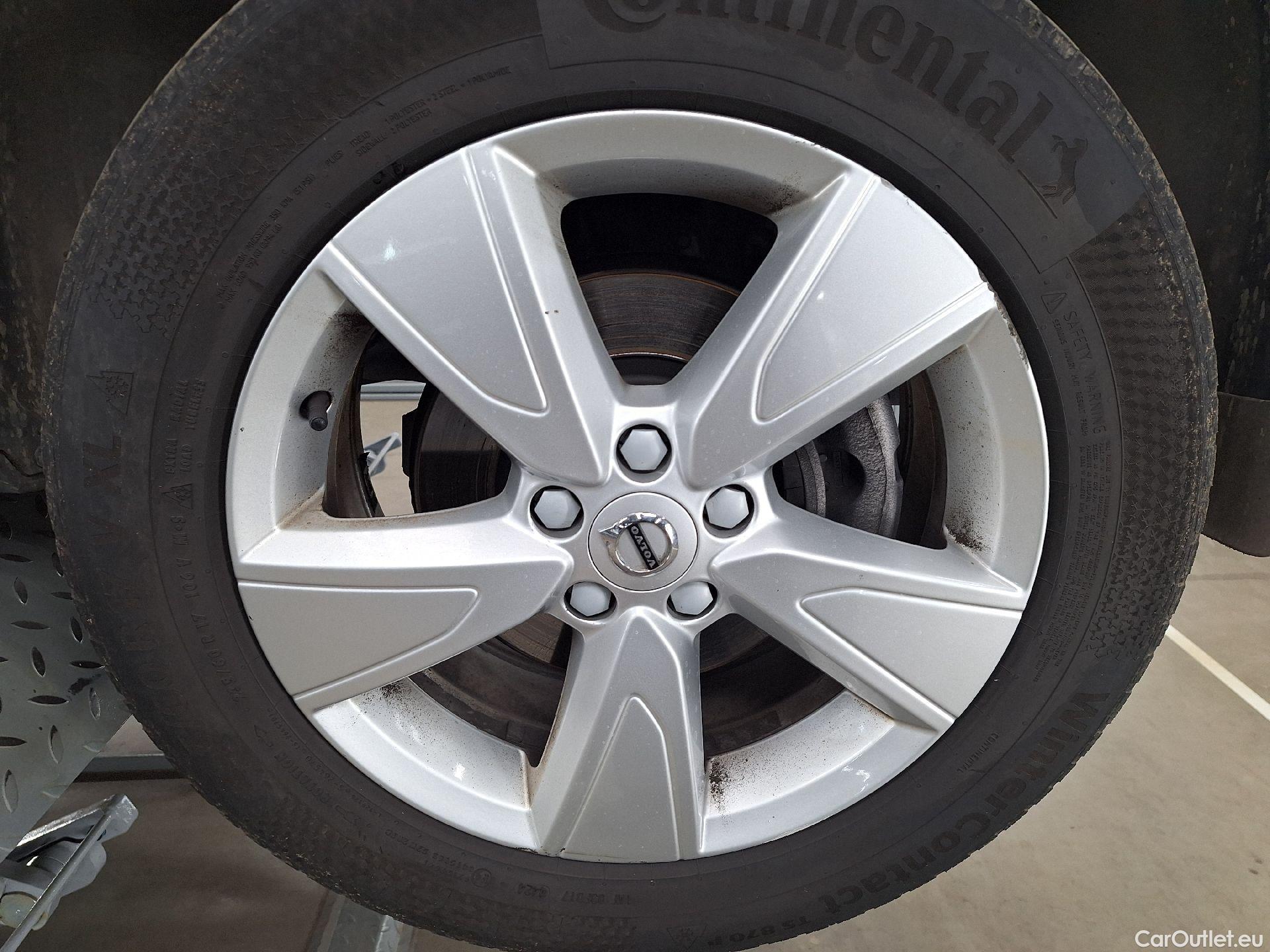  Volvo  XC 40 Volvo, XC40 FL'21, Volvo XC40 T2 Essential Aut. 5d #19