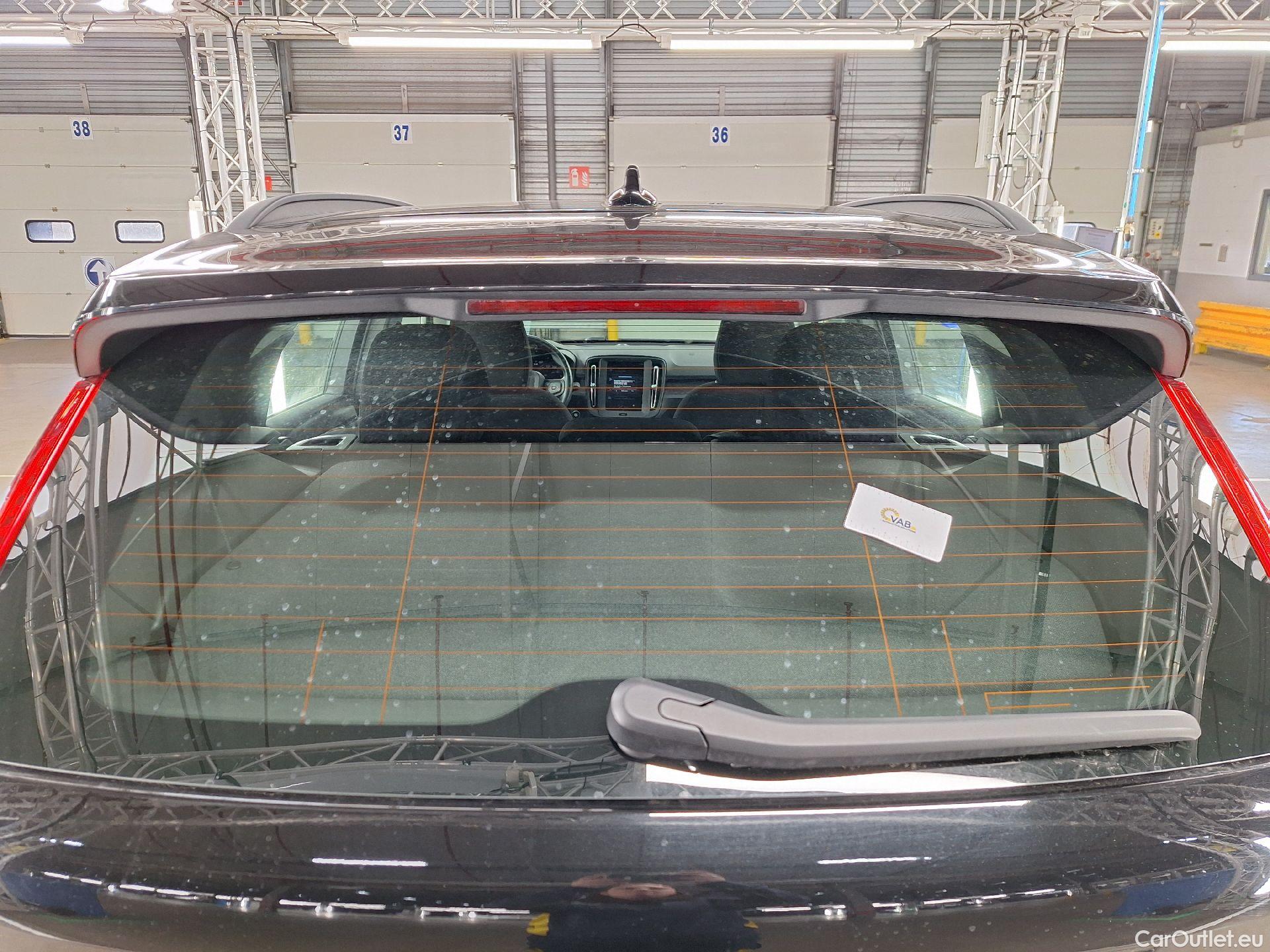  Volvo  XC 40 Volvo, XC40 '17, Volvo XC40 T2 Momentum Core 5d #57