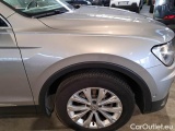  Volkswagen  Tiguan VOLKSWAGEN  / 2016 / 5P / SUV 2.0 TDI SCR 110KW BUSINESS BMT DSG #45