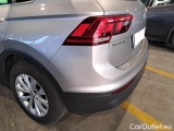  Volkswagen  Tiguan VOLKSWAGEN  / 2016 / 5P / SUV 2.0 TDI SCR 110KW BUSINESS BMT DSG #64