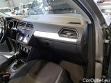  Volkswagen  Tiguan VOLKSWAGEN  / 2016 / 5P / SUV 2.0 TDI SCR 110KW BUSINESS BMT DSG #126