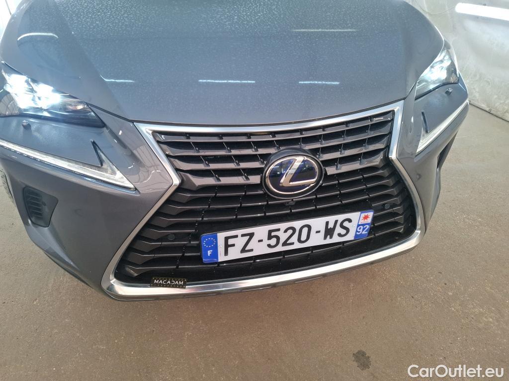  Lexus  NX LEXUS  / 2017 / 5P / SUV 300H 4WD Executive Innovation #1