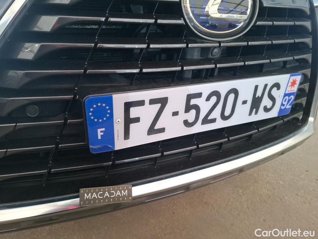  Lexus  NX LEXUS  / 2017 / 5P / SUV 300H 4WD Executive Innovation #38