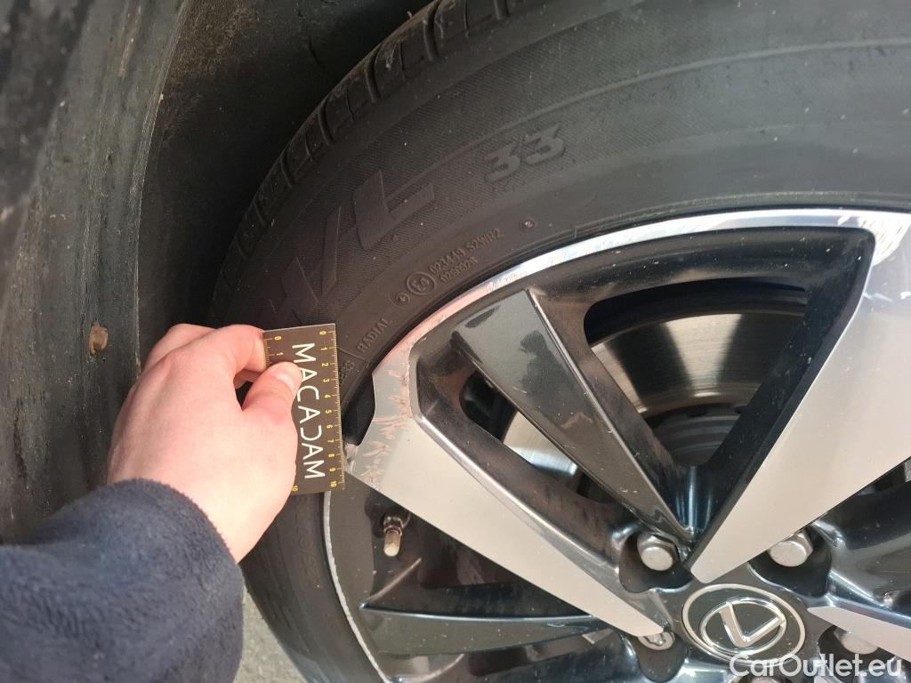  Lexus  NX LEXUS  / 2017 / 5P / SUV 300H 4WD Executive Innovation #35