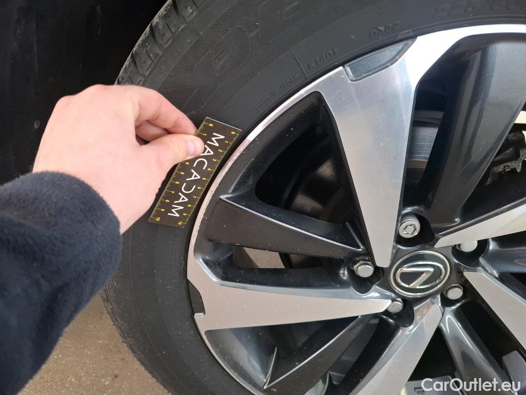  Lexus  NX LEXUS  / 2017 / 5P / SUV 300H 4WD Executive Innovation #31