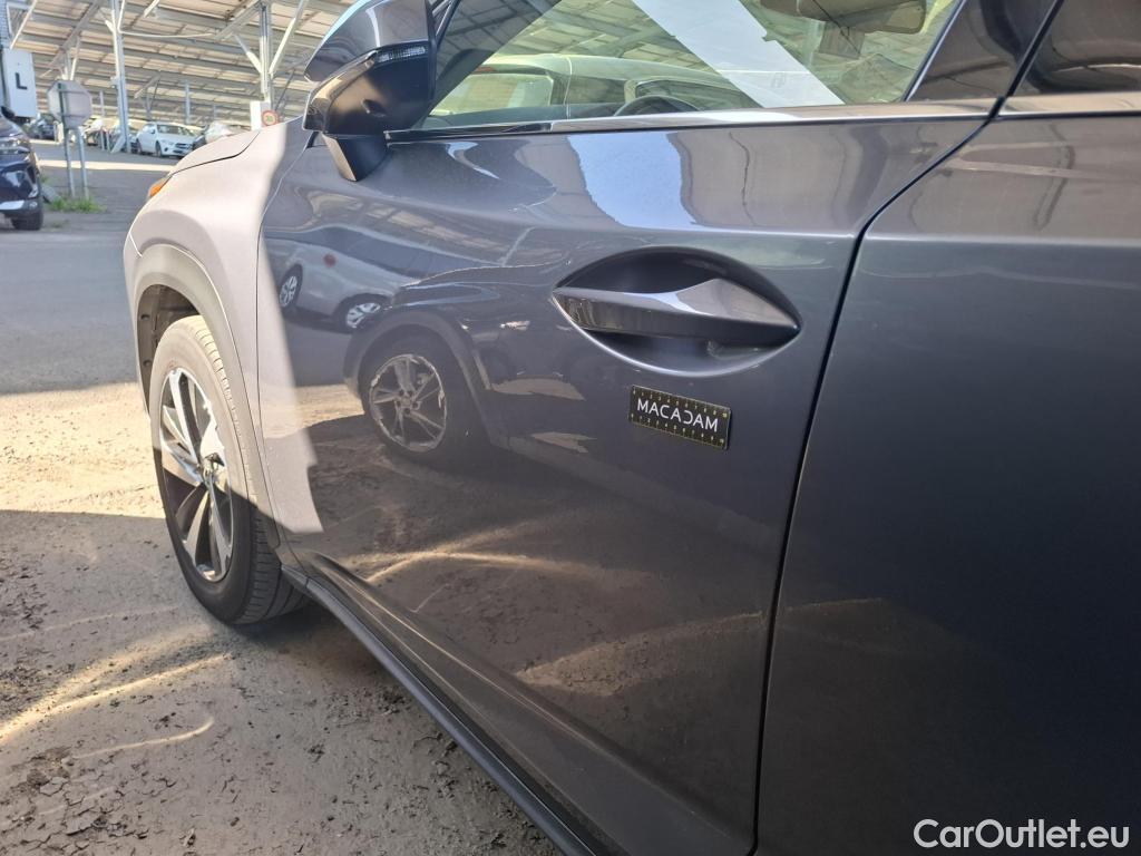  Lexus  NX LEXUS  / 2017 / 5P / SUV 300H 4WD Executive Innovation #47