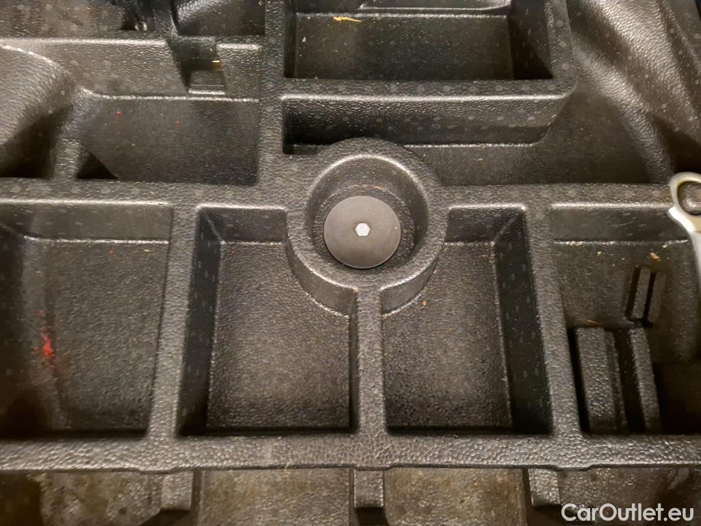  Jeep  Patriot Renegade / 2018 / 5P / SUV 1.3 TURBO T4 190PS 4XE LIMITED
 #43