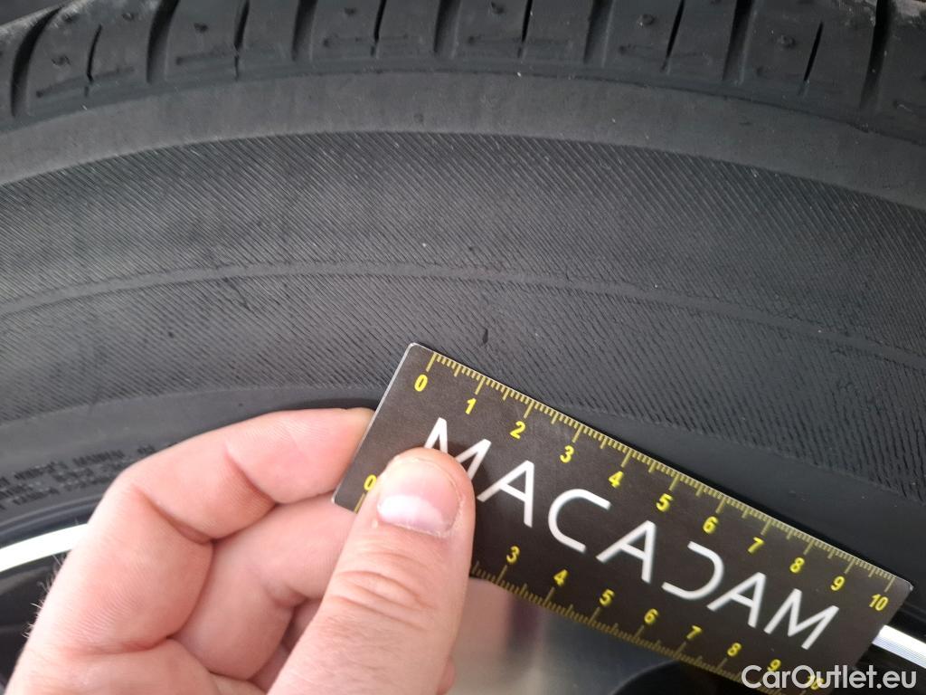  Lexus  NX LEXUS  / 2017 / 5P / SUV 300H 4WD Executive Innovation #14