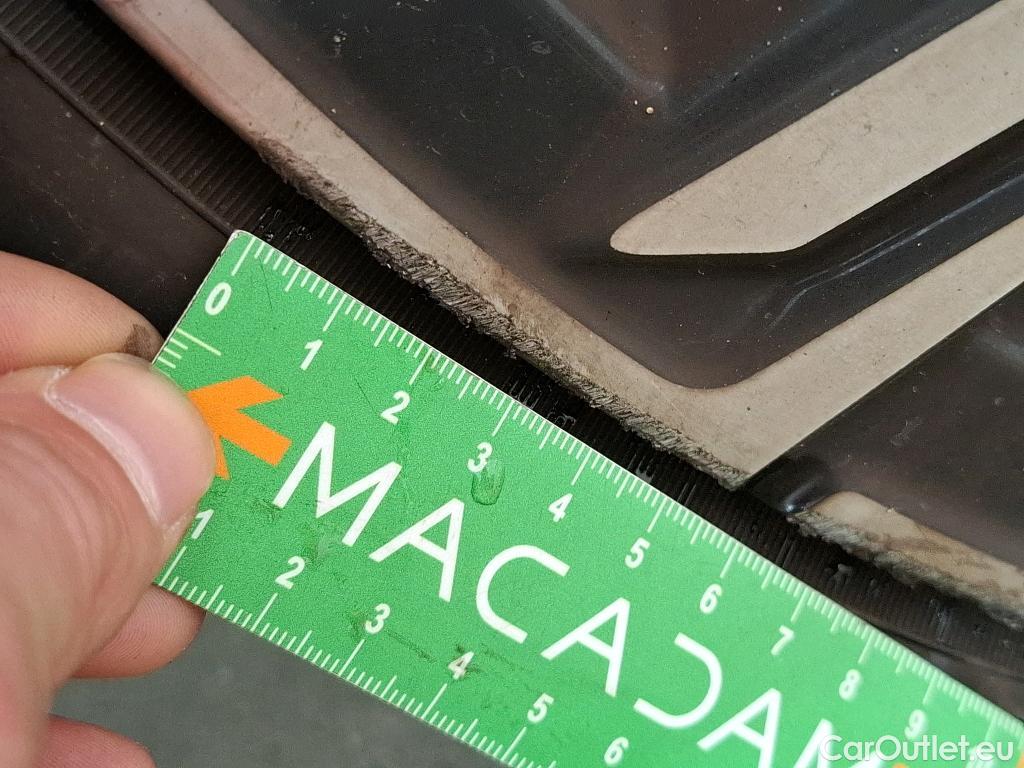  Bmw  Serie 1 Série 1 Lim. 120 M Sport 1.5 170CV BVA7 6E #4