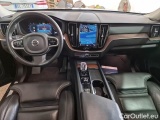  Volvo  XC60 VOLVO  / 2021 / 5P / SUV B4 D AWD AUTOMATICO ULTIMATE DARK #3