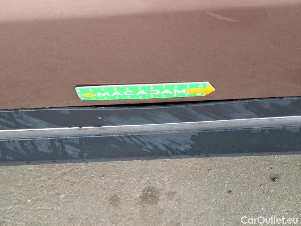  Mercedes  GLA MERCEDES-BENZ  / 2020 / 5P / SUV 1.3  250 e BUSINESS LINE DCT #17